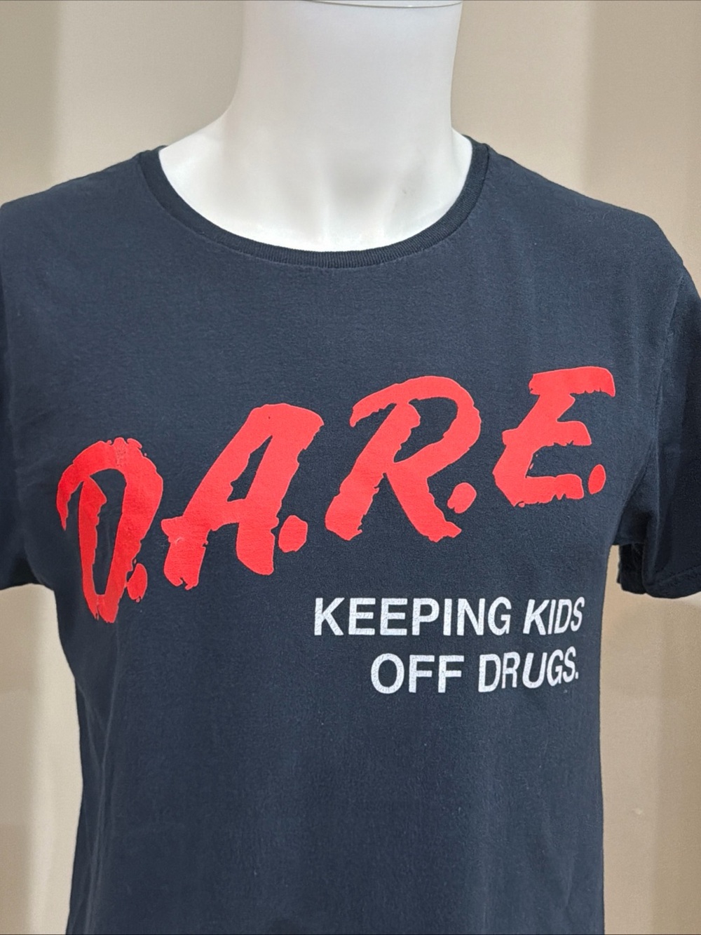 Vintage Black D.A.R.E Shirt Classic "Keep Kids Off Drugs" Sz M - Picture 3 of 9